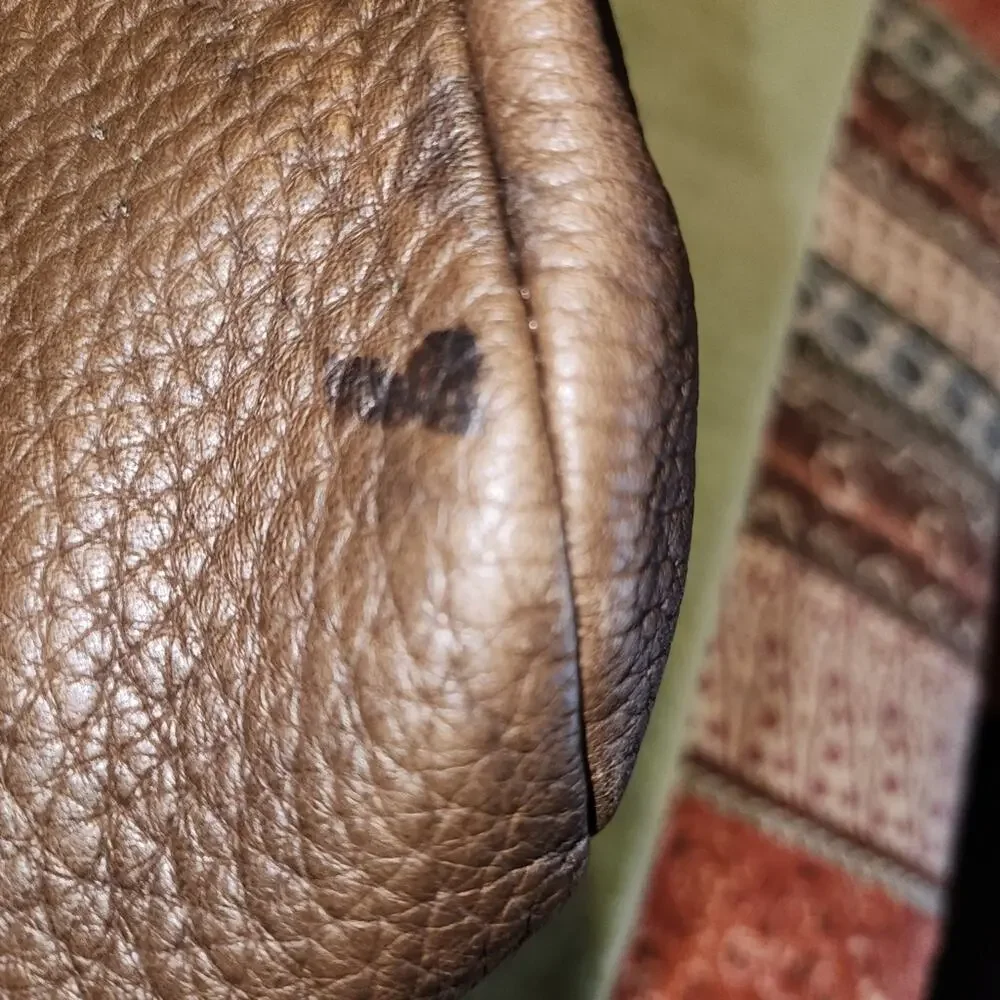 TOD'S EUC XL PEBBLED LEATHER HOBO BAG SATCHEL.
